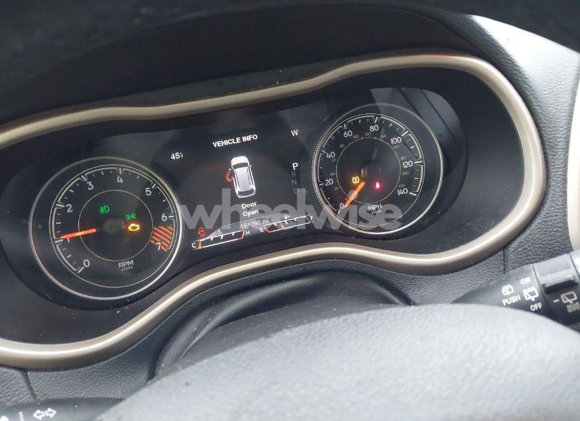 Photo 7 of 2015 Jeep Cherokee LIMITED (VIN 1C4PJLDB5FW566380)