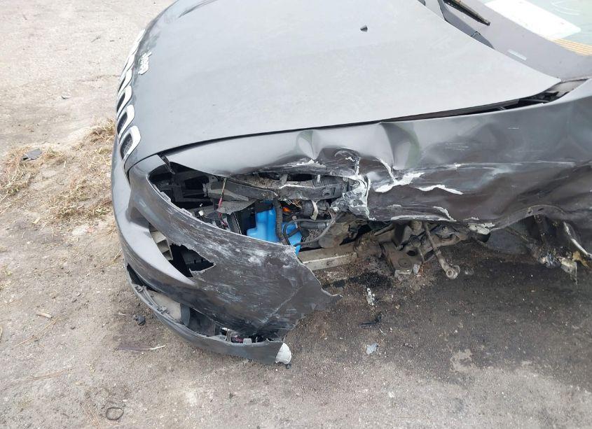 Photo 6 of 2016 Jeep Cherokee LIMITED (VIN 1C4PJLDB5GW229225)