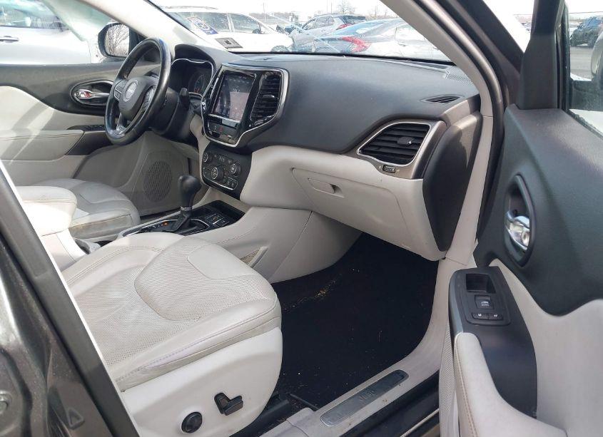 Photo 5 of 2019 Jeep Cherokee LIMITED FWD (VIN 1C4PJLDB5KD457858)