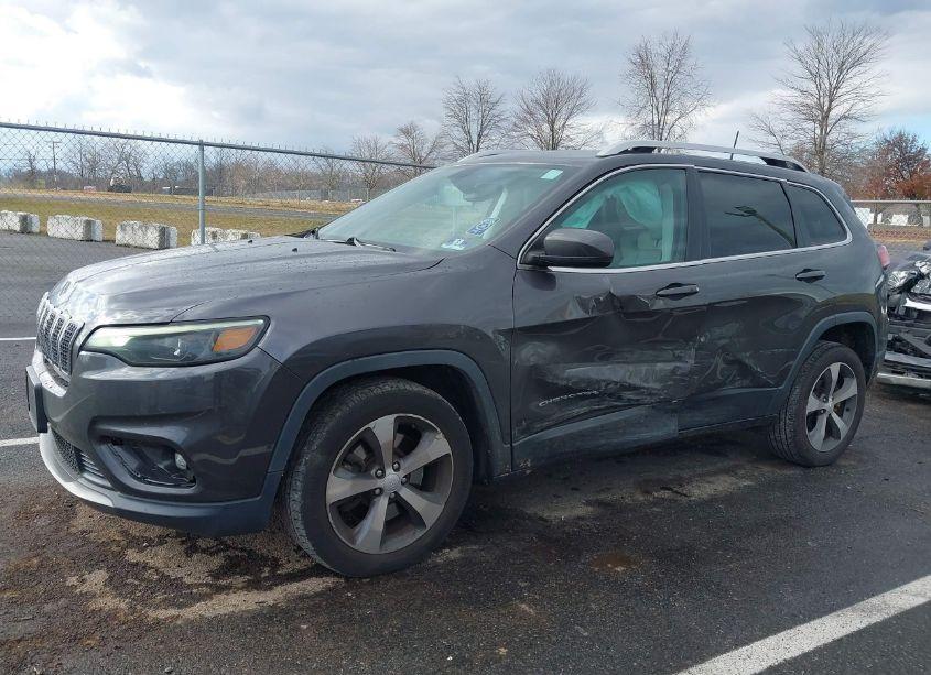 Photo 6 of 2019 Jeep Cherokee LIMITED FWD (VIN 1C4PJLDB5KD457858)