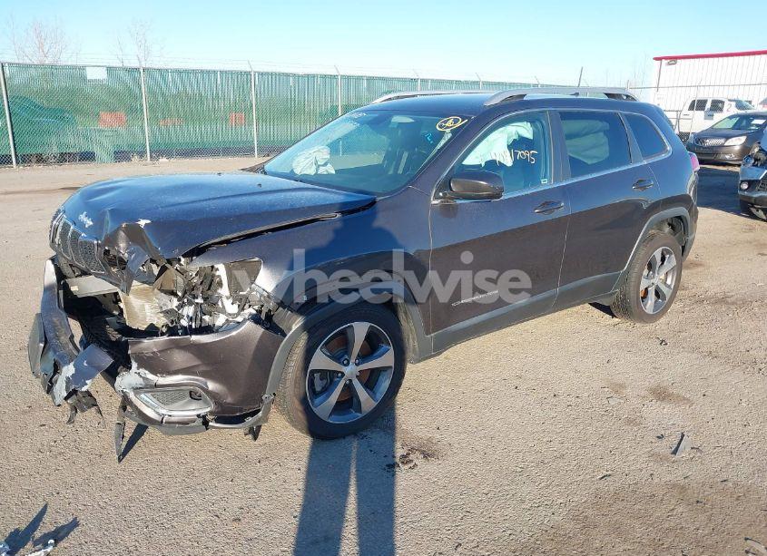 Photo 2 of 2020 Jeep Cherokee LIMITED FWD (VIN 1C4PJLDB5LD511094)