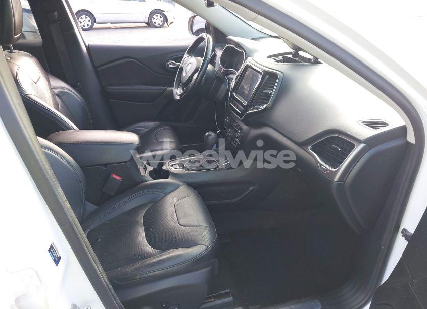 Photo 5 of 2020 Jeep Cherokee LIMITED FWD (VIN 1C4PJLDB5LD535248)