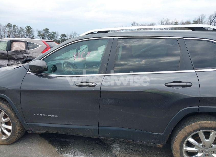 Photo 14 of 2015 Jeep Cherokee LIMITED (VIN 1C4PJLDB6FW516040)