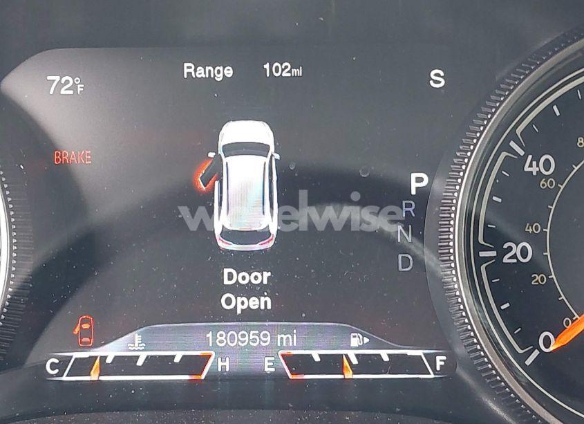 Photo 15 of 2015 Jeep Cherokee LIMITED (VIN 1C4PJLDB6FW516040)