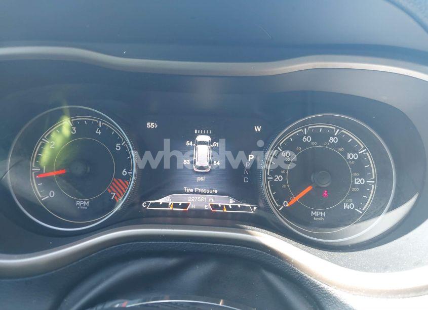 Photo 7 of 2015 Jeep Cherokee LIMITED (VIN 1C4PJLDB6FW548552)