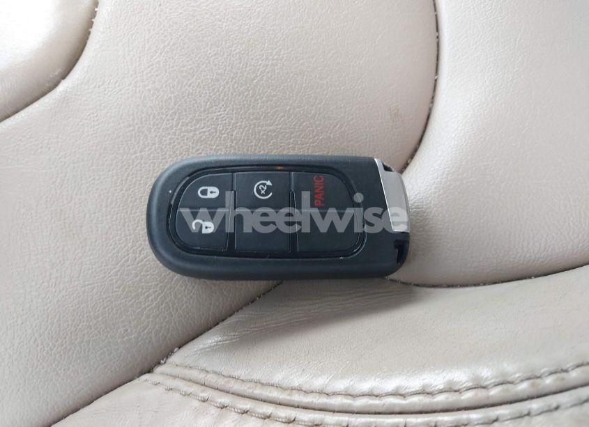 Photo 11 of 2016 Jeep Cherokee LIMITED (VIN 1C4PJLDB6GW184229)