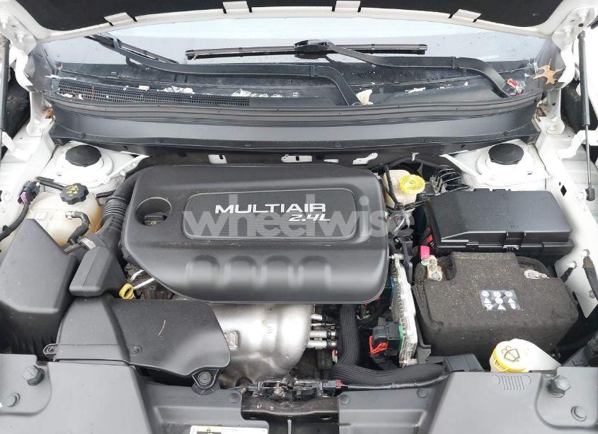 Photo 10 of 2016 Jeep Cherokee LIMITED (VIN 1C4PJLDB6GW273265)