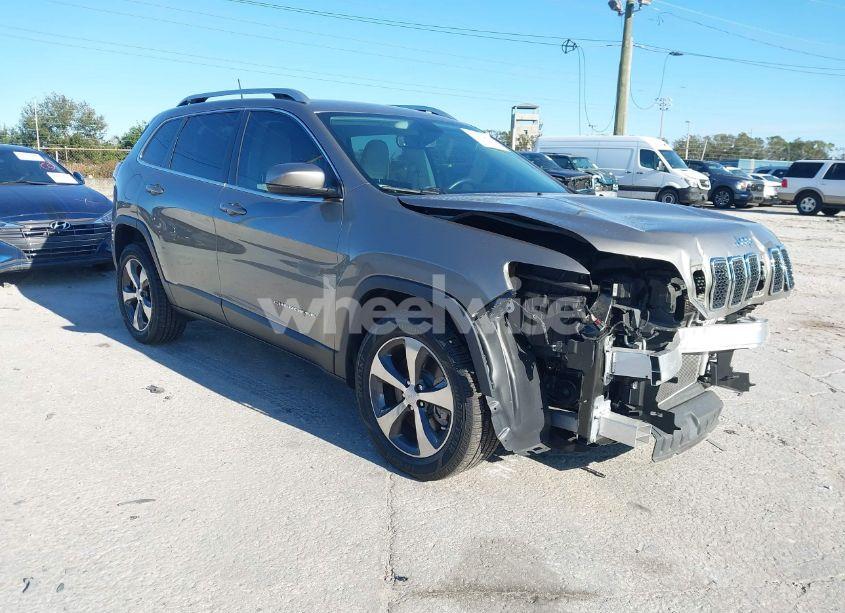 2019 Jeep Cherokee LIMITED FWD (VIN 1C4PJLDB6KD325076) main photo