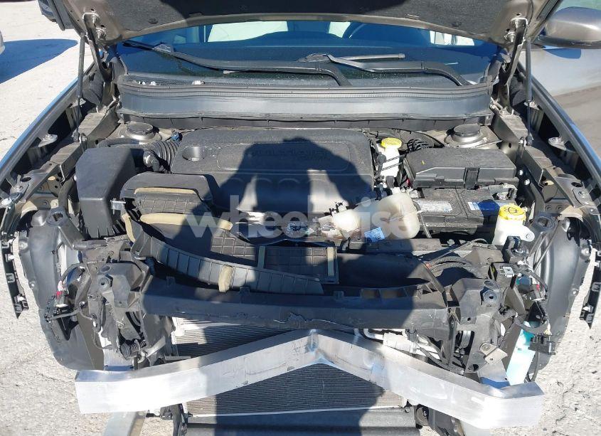 Photo 10 of 2019 Jeep Cherokee LIMITED FWD (VIN 1C4PJLDB6KD325076)