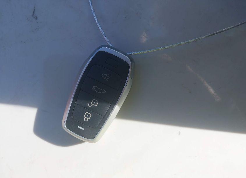 Photo 11 of 2015 Jeep Cherokee LIMITED (VIN 1C4PJLDB7FW590390)