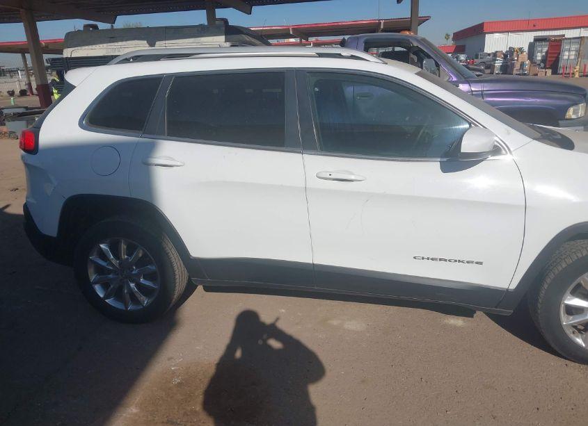 Photo 13 of 2015 Jeep Cherokee LIMITED (VIN 1C4PJLDB7FW590390)