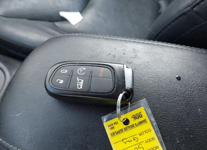 Photo 11 of 2019 Jeep Cherokee LIMITED FWD (VIN 1C4PJLDB7KD195955)