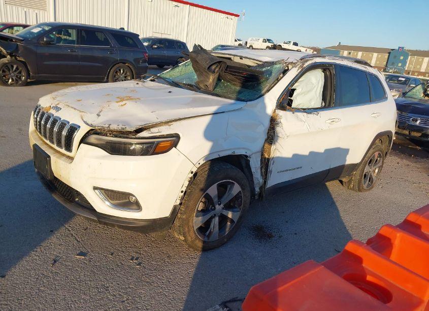 Photo 2 of 2020 Jeep Cherokee LIMITED FWD (VIN 1C4PJLDB7LD524882)