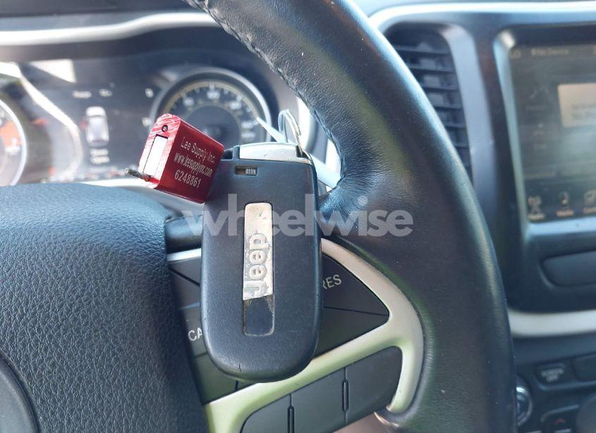 Photo 11 of 2016 Jeep Cherokee LIMITED (VIN 1C4PJLDB8GW239294)