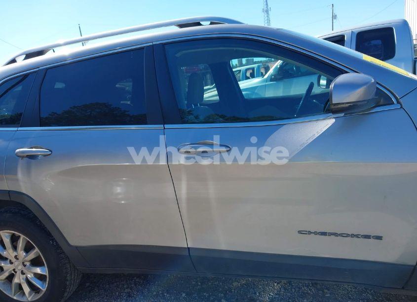 Photo 13 of 2016 Jeep Cherokee LIMITED (VIN 1C4PJLDB8GW239294)