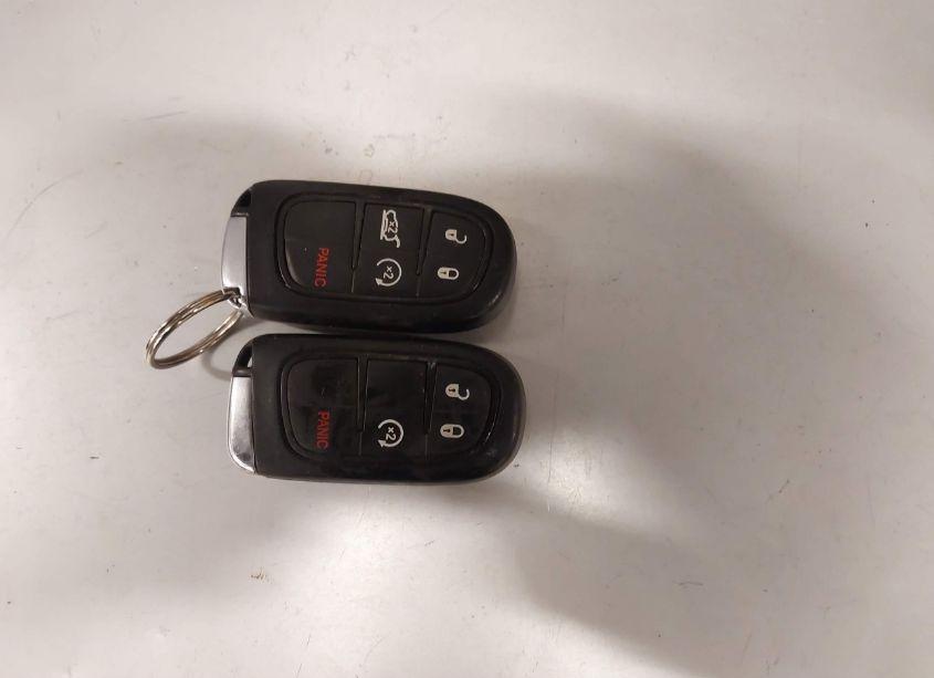 Photo 11 of 2018 Jeep Cherokee LIMITED FWD (VIN 1C4PJLDB8JD577409)