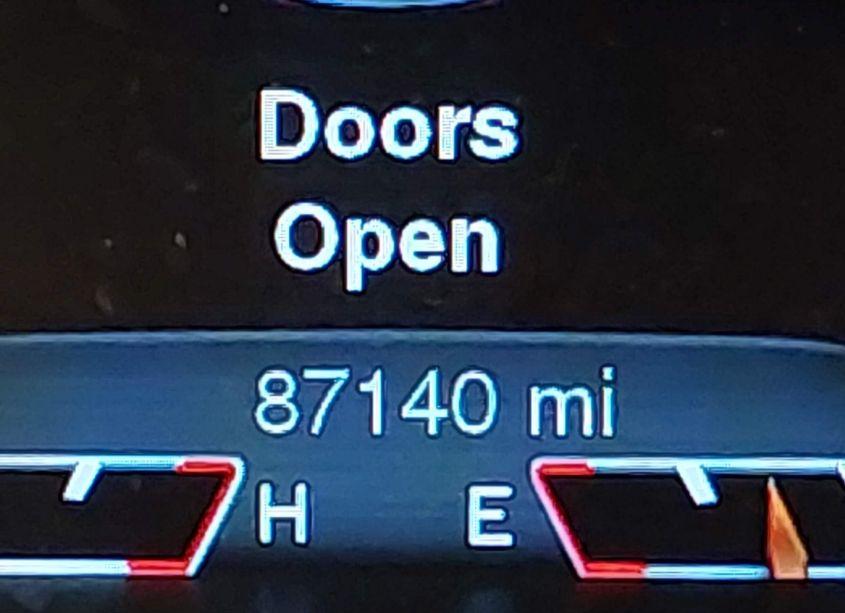 Photo 16 of 2018 Jeep Cherokee LIMITED FWD (VIN 1C4PJLDB8JD577409)