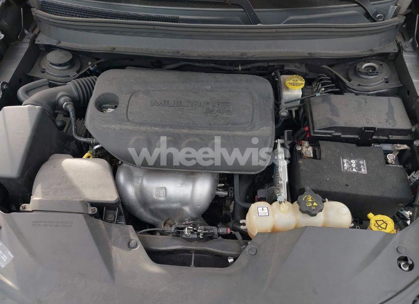 Photo 10 of 2019 Jeep Cherokee LIMITED FWD (VIN 1C4PJLDB8KD450547)