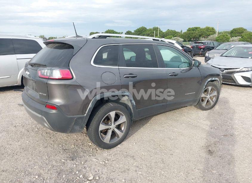 Photo 4 of 2019 Jeep Cherokee LIMITED FWD (VIN 1C4PJLDB8KD450547)