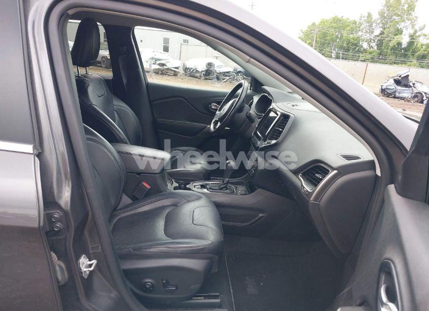 Photo 5 of 2020 Jeep Cherokee LIMITED FWD (VIN 1C4PJLDB8LD653312)