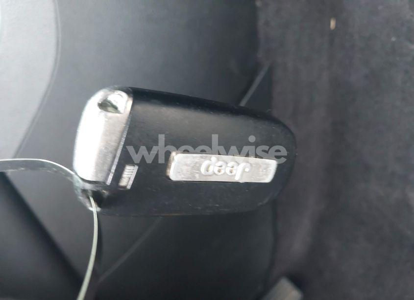 Photo 11 of 2019 Jeep Cherokee LIMITED FWD (VIN 1C4PJLDB9KD129214)