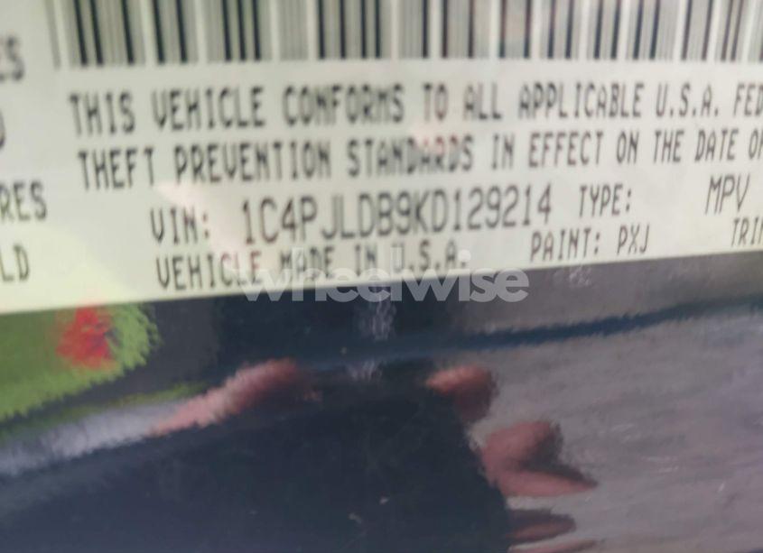 Photo 9 of 2019 Jeep Cherokee LIMITED FWD (VIN 1C4PJLDB9KD129214)