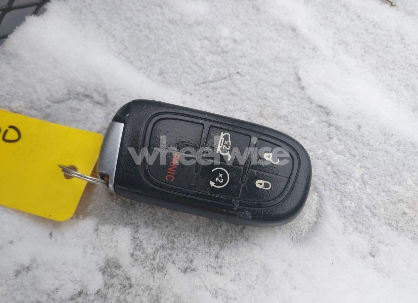 Photo 11 of 2020 Jeep Cherokee LIMITED FWD (VIN 1C4PJLDB9LD535253)