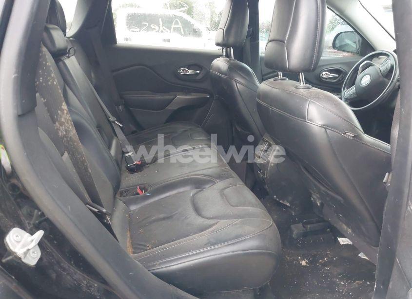 Photo 8 of 2020 Jeep Cherokee LIMITED FWD (VIN 1C4PJLDB9LD599972)