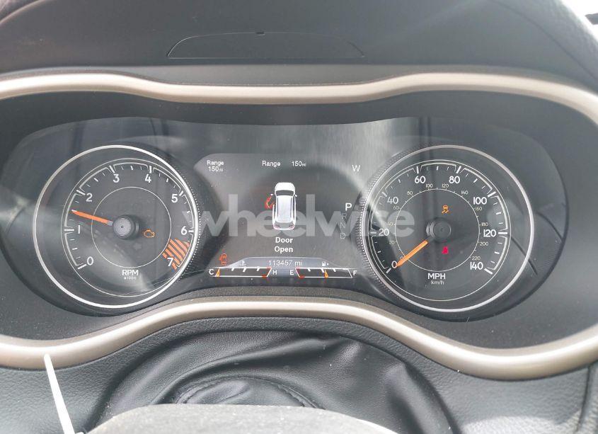 Photo 7 of 2015 Jeep Cherokee LIMITED (VIN 1C4PJLDBXFW670735)