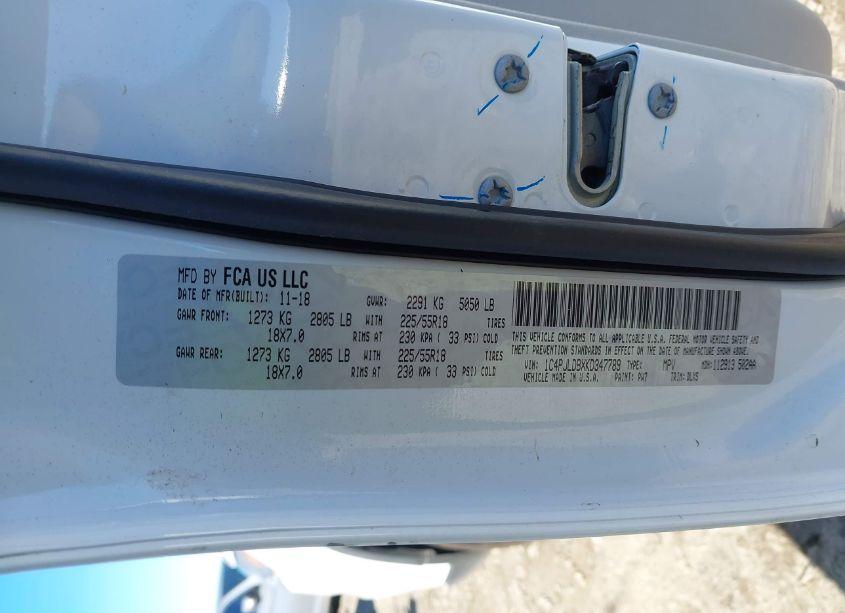 Photo 9 of 2019 Jeep Cherokee LIMITED FWD (VIN 1C4PJLDBXKD347789)