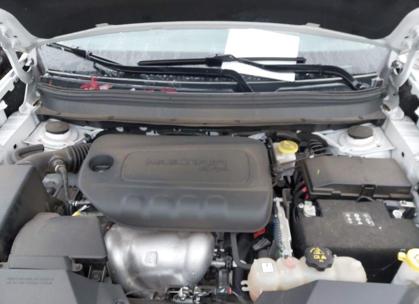 Photo 10 of 2019 Jeep Cherokee LIMITED FWD (VIN 1C4PJLDBXKD387127)