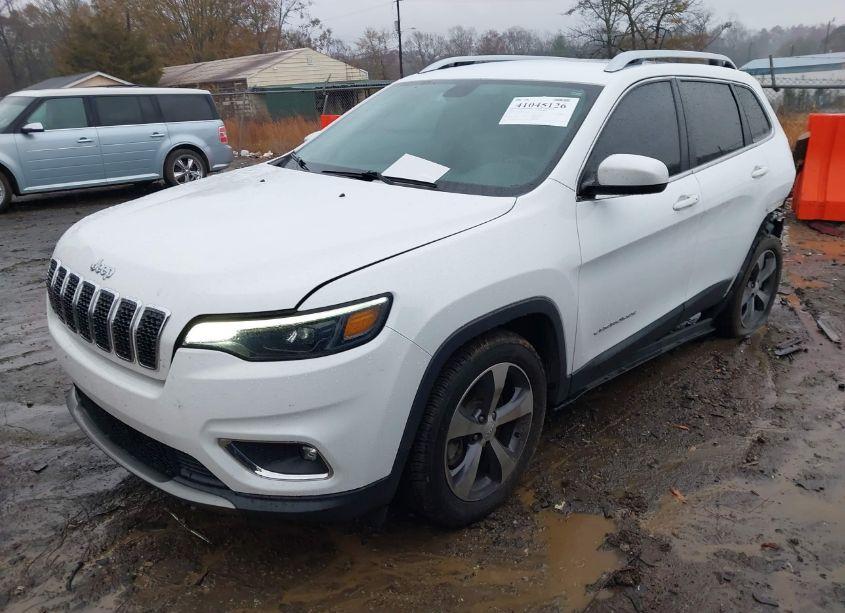Photo 2 of 2019 Jeep Cherokee LIMITED FWD (VIN 1C4PJLDBXKD387127)