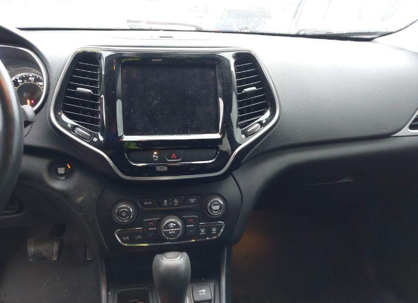 Photo 20 of 2019 Jeep Cherokee LIMITED FWD (VIN 1C4PJLDBXKD387127)