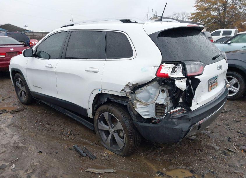 Photo 3 of 2019 Jeep Cherokee LIMITED FWD (VIN 1C4PJLDBXKD387127)