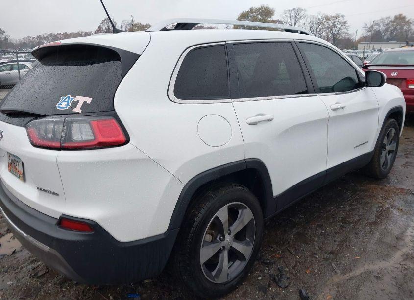 Photo 4 of 2019 Jeep Cherokee LIMITED FWD (VIN 1C4PJLDBXKD387127)