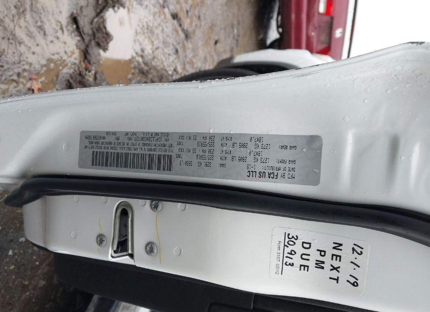 Photo 9 of 2019 Jeep Cherokee LIMITED FWD (VIN 1C4PJLDBXKD387127)