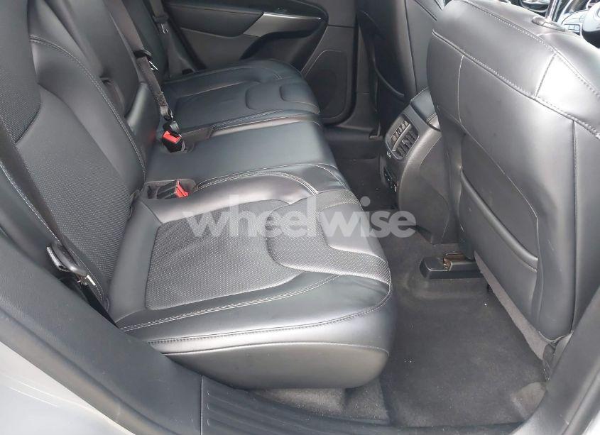 Photo 8 of 2020 Jeep Cherokee LIMITED FWD (VIN 1C4PJLDBXLD502858)