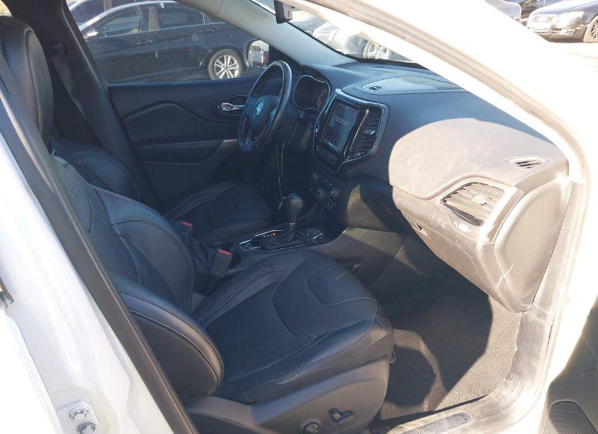 Photo 5 of 2020 Jeep Cherokee LIMITED FWD (VIN 1C4PJLDBXLD536346)