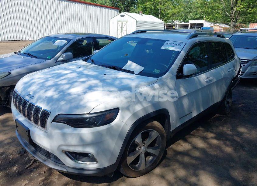 Photo 2 of 2020 Jeep Cherokee LIMITED FWD (VIN 1C4PJLDBXLD652811)