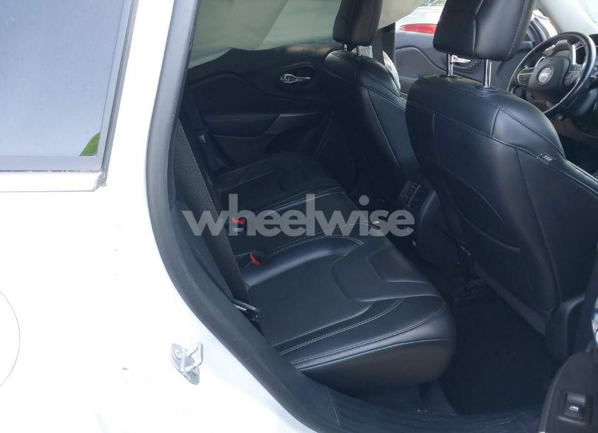 Photo 8 of 2020 Jeep Cherokee LIMITED FWD (VIN 1C4PJLDBXLD652811)