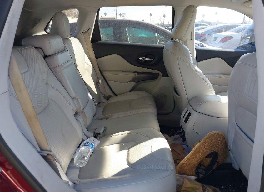 Photo 8 of 2019 Jeep Cherokee LIMITED FWD (VIN 1C4PJLDN1KD175288)