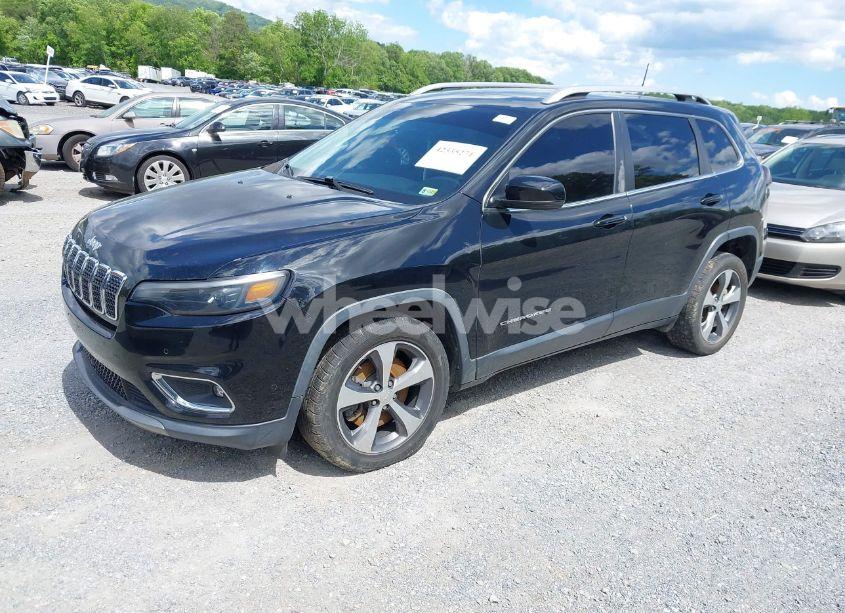 Photo 2 of 2019 Jeep Cherokee LIMITED FWD (VIN 1C4PJLDNXKD128289)