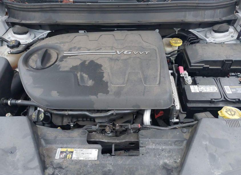 Photo 10 of 2016 Jeep Cherokee LIMITED (VIN 1C4PJLDS1GW160632)