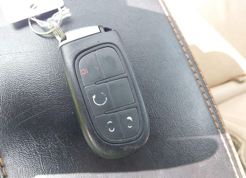 Photo 11 of 2016 Jeep Cherokee LIMITED (VIN 1C4PJLDS1GW172814)