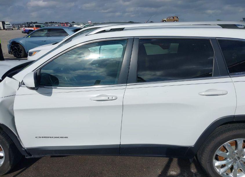Photo 14 of 2016 Jeep Cherokee LIMITED (VIN 1C4PJLDS1GW172814)