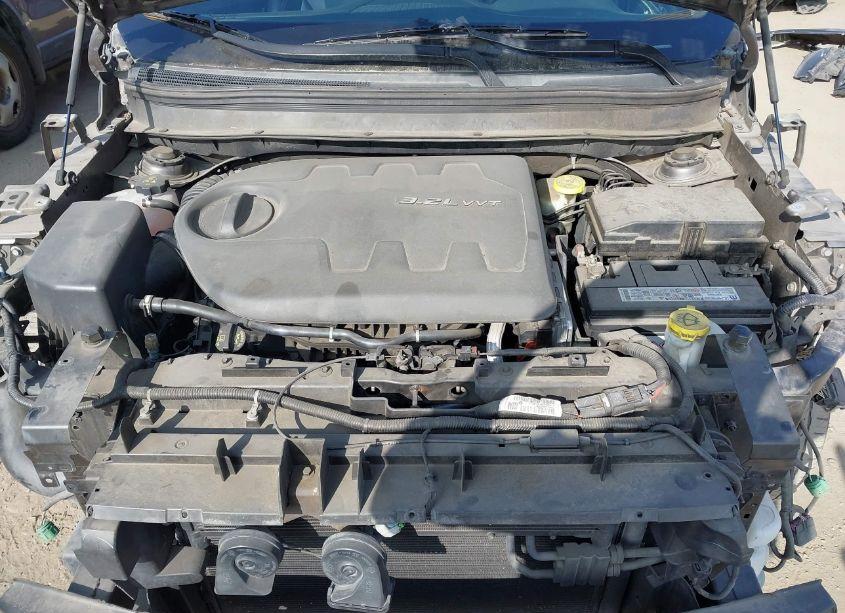 Photo 10 of 2014 Jeep Cherokee LIMITED (VIN 1C4PJLDS3EW147880)