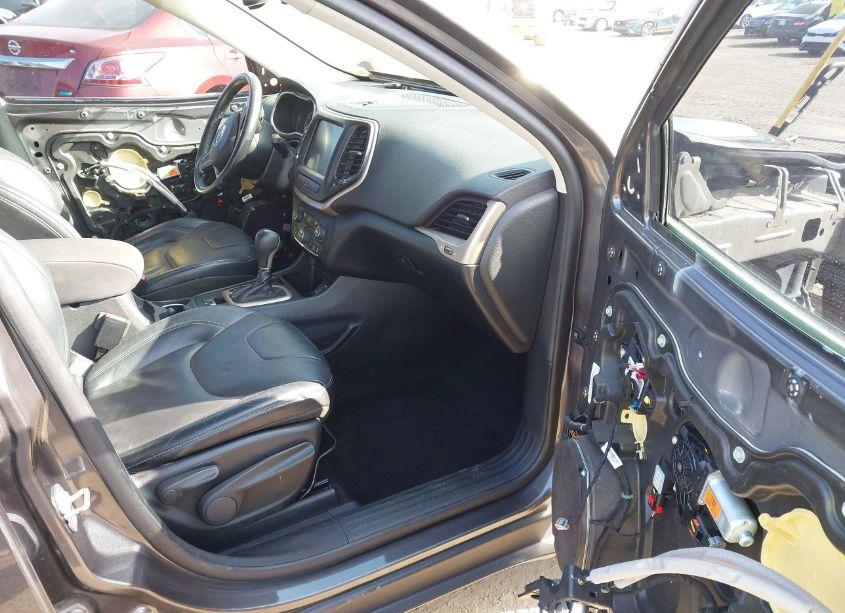 Photo 5 of 2014 Jeep Cherokee LIMITED (VIN 1C4PJLDS3EW147880)