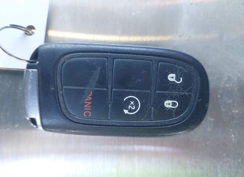 Photo 11 of 2015 Jeep Cherokee LIMITED (VIN 1C4PJLDS3FW580584)