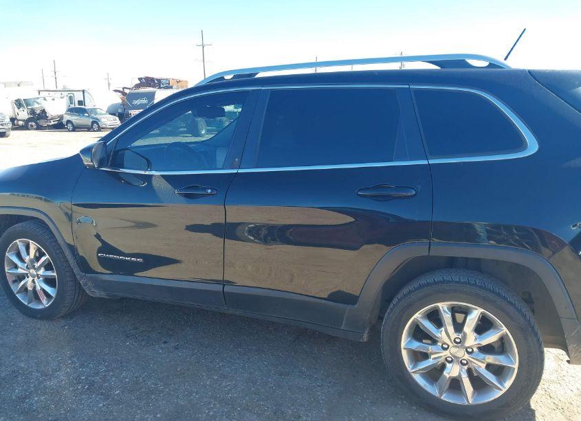 Photo 14 of 2015 Jeep Cherokee LIMITED (VIN 1C4PJLDS3FW580584)