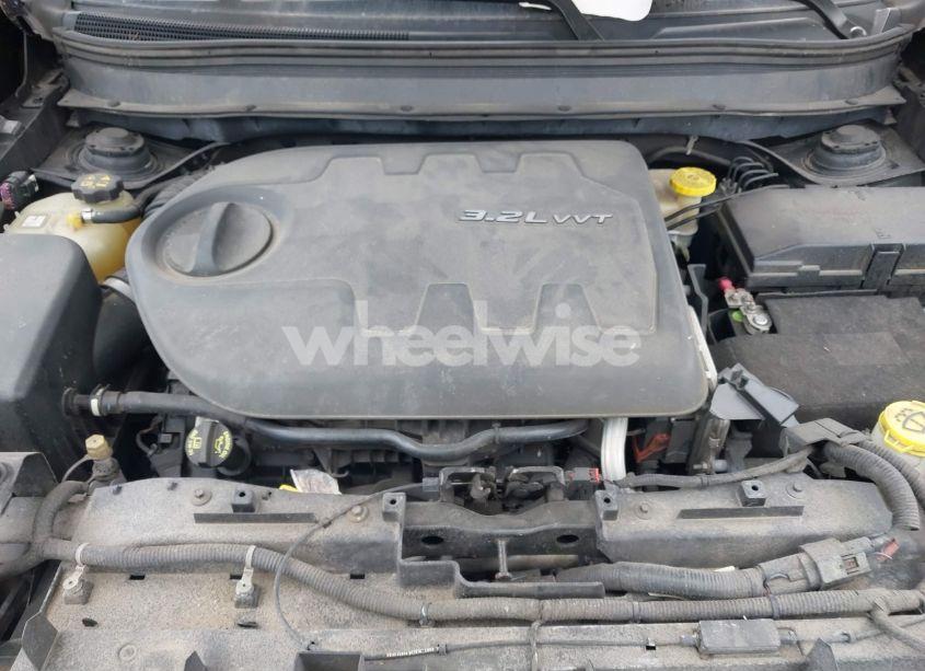 Photo 10 of 2014 Jeep Cherokee LIMITED (VIN 1C4PJLDS4EW115066)